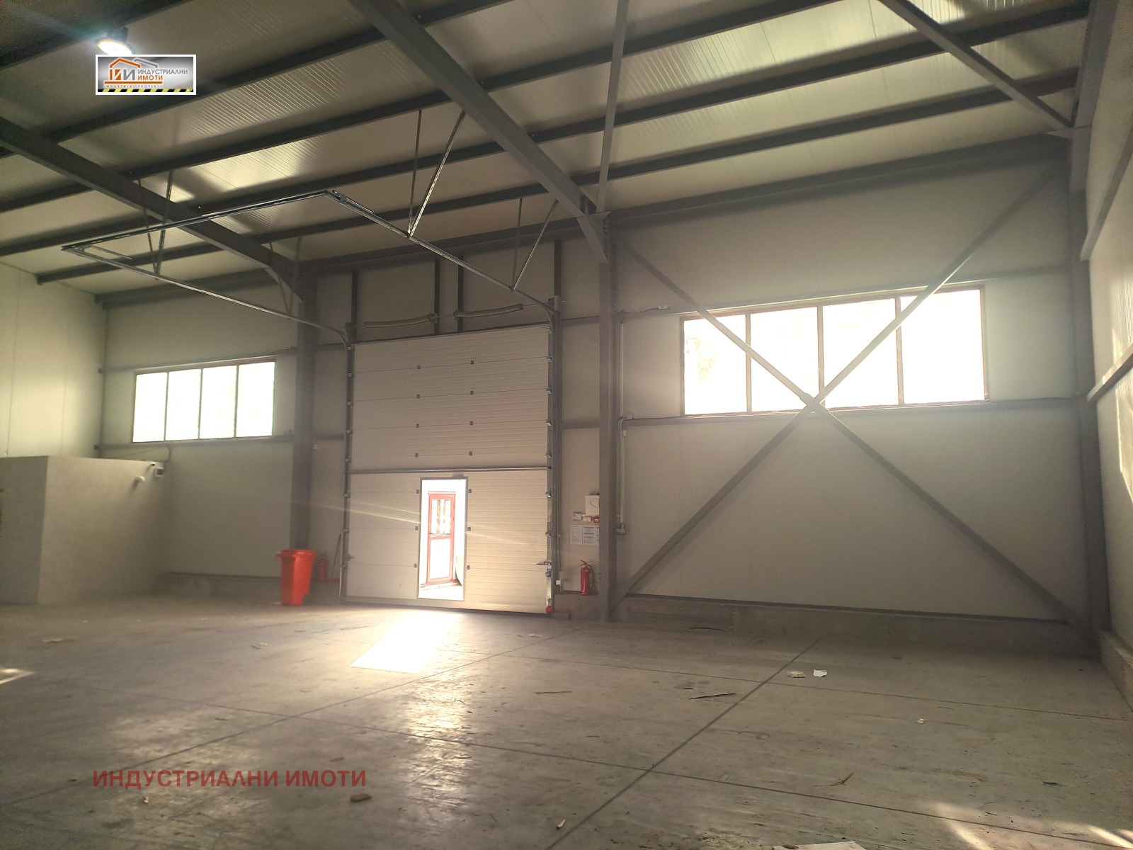 Дава под наем ПРОМ. ПОМЕЩЕНИЕ, гр. Пловдив, Индустриална зона - Север, снимка 2 - Производствени сгради - 49460775