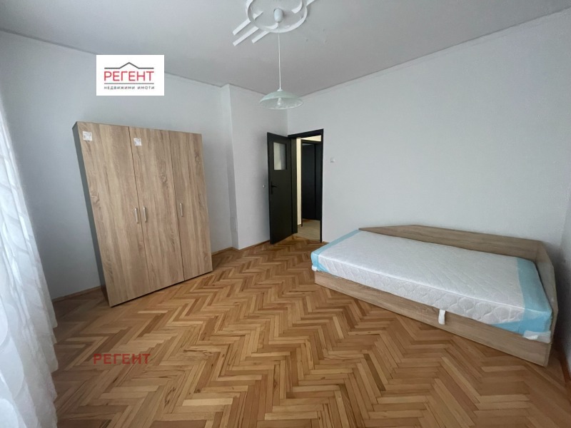 Zu vermieten  2 Schlafzimmer Gabrowo , Zentar , 85 qm | 41527236 - Bild [4]