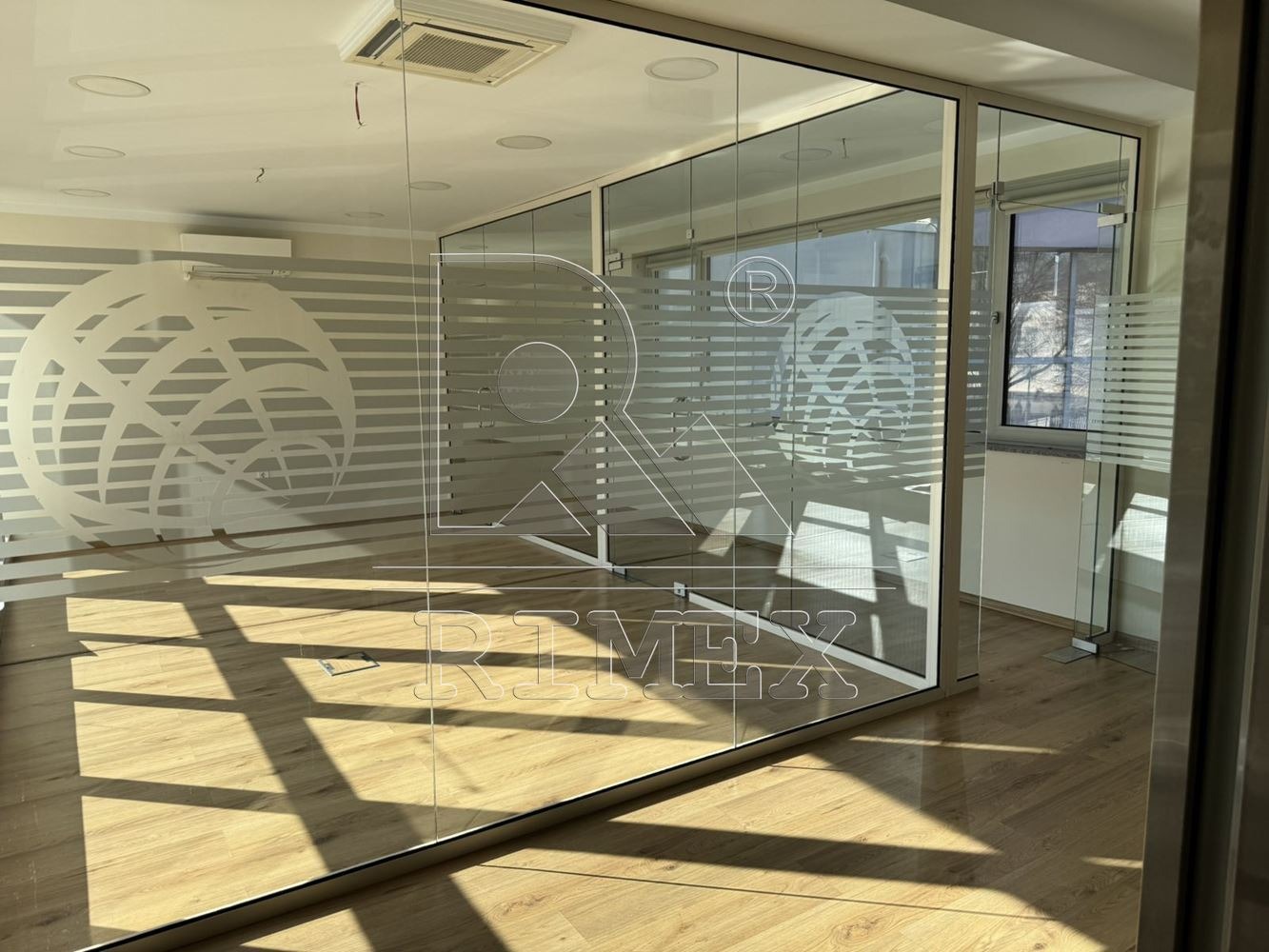 Дава под наем ОФИС, гр. Пловдив, Център, снимка 11 - Офиси - 54354564