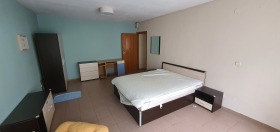 1 makuuhuone Reduta, Sofia 4