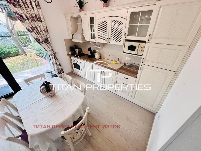 Дава под наем КЪЩА, гр. Бургас, Сарафово, снимка 2 - Къщи - 51729771