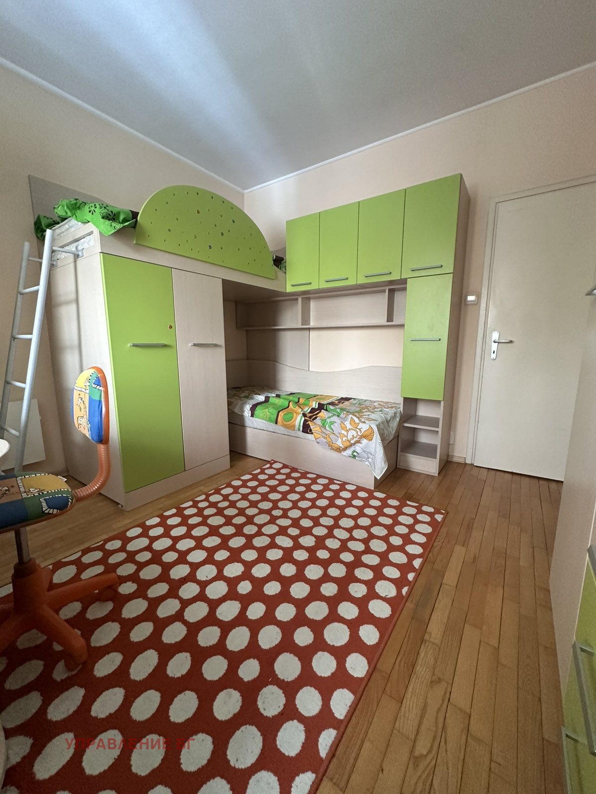 Дава под наем 2-СТАЕН, гр. София, Изгрев, снимка 4 - Апартаменти - 54301900