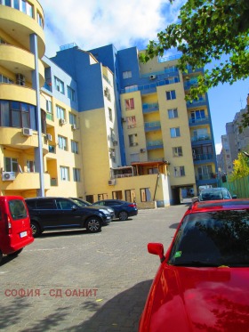 Едностайни апартаменти под наем в град София, Левски Г - изображение 1 