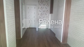 Winkel Tsentar, Varna