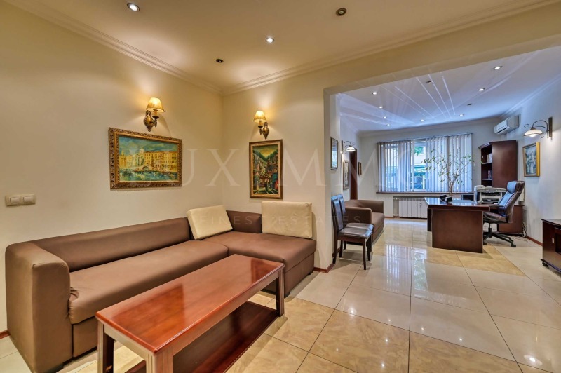 De inchiriat  Birou Sofia , Țentâr , 102 mp | 38948846 - imagine [2]