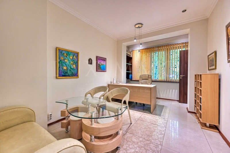 De inchiriat  Birou Sofia , Țentâr , 102 mp | 38948846 - imagine [14]