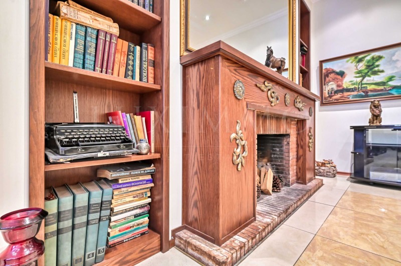 De inchiriat  Birou Sofia , Țentâr , 102 mp | 38948846 - imagine [12]