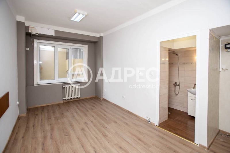 Дава под Наем ОФИС в град София, Център - 23 кв.м / 400 € » 782.33 лв., АДРЕС НЕДВИЖИМИ ИМОТИ
