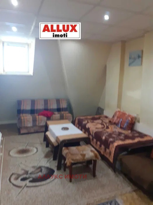 Til leje  Loft Ruse , Midiya Enos , 25 kvm | 84736205 - billede [3]