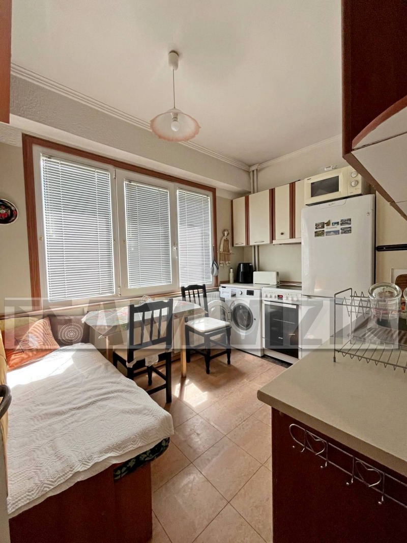 Te huur  Studio Sofia , Mladost 3 , 50 m² | 38041435 - afbeelding [4]