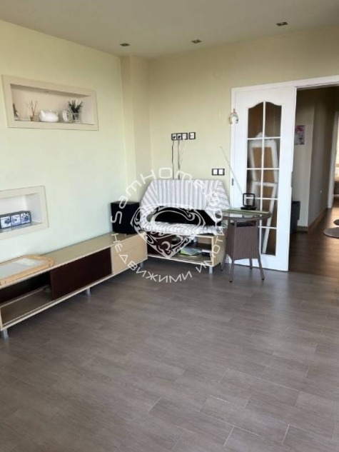 Издаје се  1 спаваћа соба Варна , м-т Горна Трака , 116 м2 | 33340433