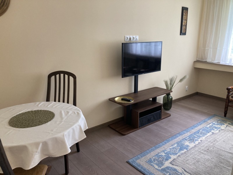 K pronájmu  1 ložnice Sofia , Nadežda 2 , 60 m2 | 60151438 - obraz [3]