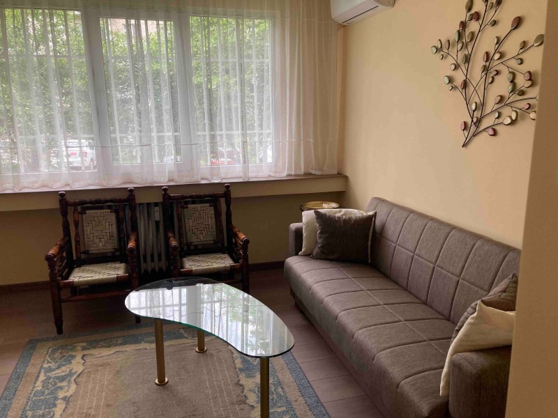 K pronájmu  1 ložnice Sofia , Nadežda 2 , 60 m2 | 60151438 - obraz [2]