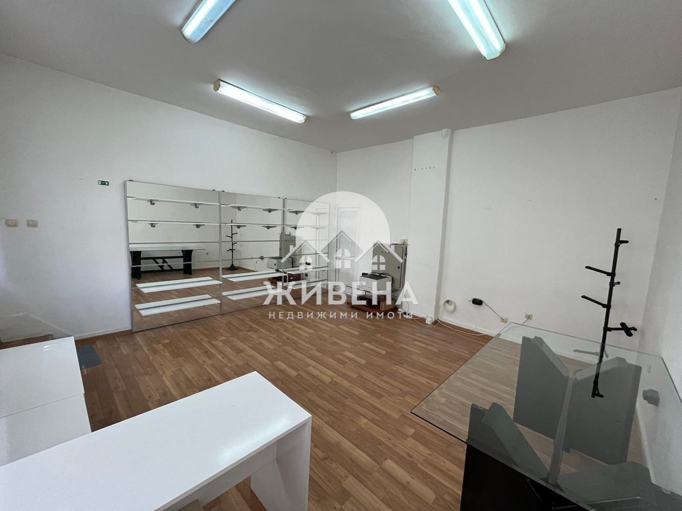 Дава под наем МАГАЗИН, гр. Варна, Център