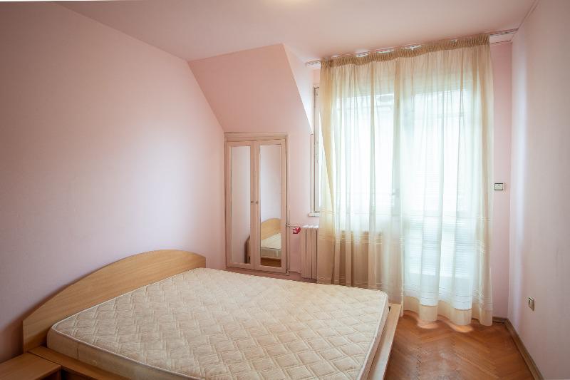 Дава под наем 3-СТАЕН, гр. София, Център, снимка 11 - Апартаменти - 54701054