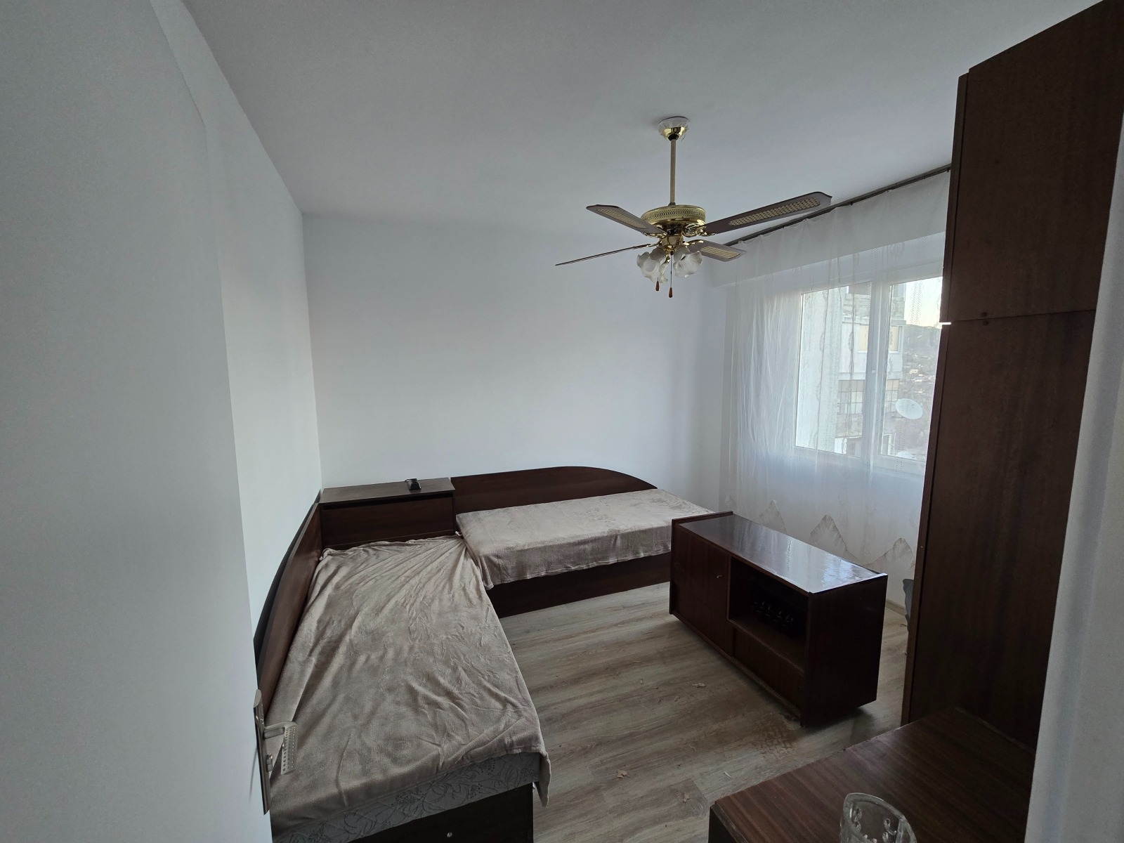 Дава под наем 2-СТАЕН, гр. Шумен, Боян Българанов 1, снимка 3 - Апартаменти - 53881122