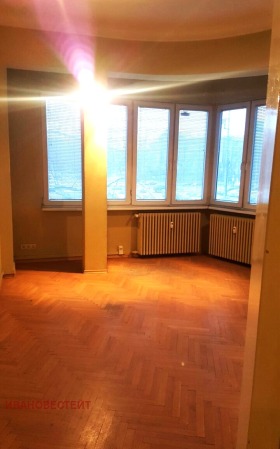 ���� ��� ���� 3-����� | Imot.bg � ����� ������ 9