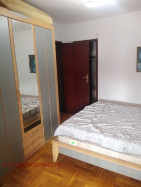 ���� ��� ���� 3-����� | Imot.bg � ����� ������ 8