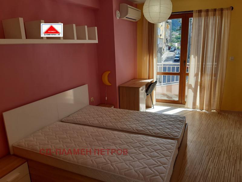 Издаје се  2 спаваће собе Шумен , Центар , 90 м2 | 76909157 - слика [4]