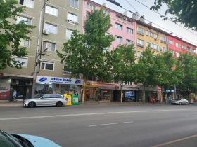 Winkel Tsentar, Sofia 1