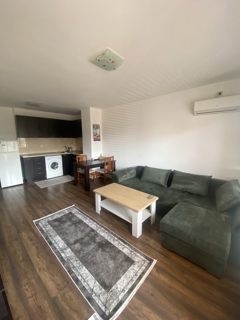Zu vermieten  1 Schlafzimmer Sofia , Moderno predgradie , 65 qm | 55335424