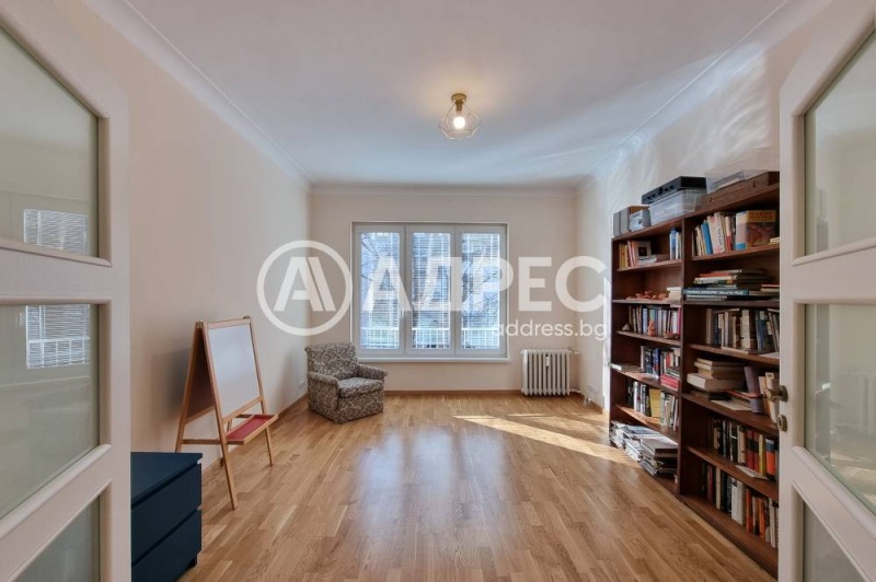 Kiadó  2 hálószobás Sofia , Centar , 102 négyzetméter | 74076837 - kép [10]