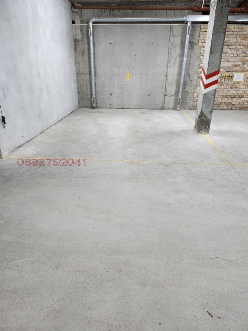 Дава под наем ГАРАЖ, ПАРКОМЯСТО, гр. Русе, Дружба 1