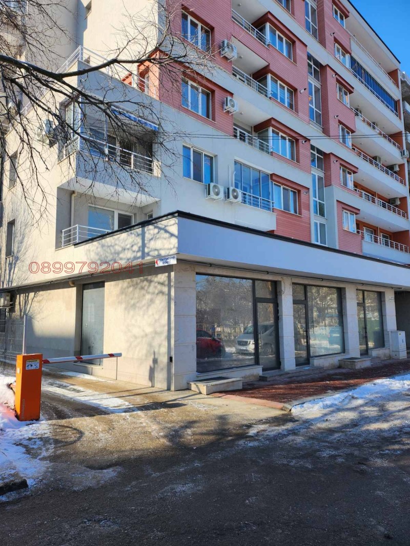 Дава под наем ГАРАЖ, ПАРКОМЯСТО, гр. Русе, Дружба 1, снимка 5 - Гаражи и паркоместа - 53086794