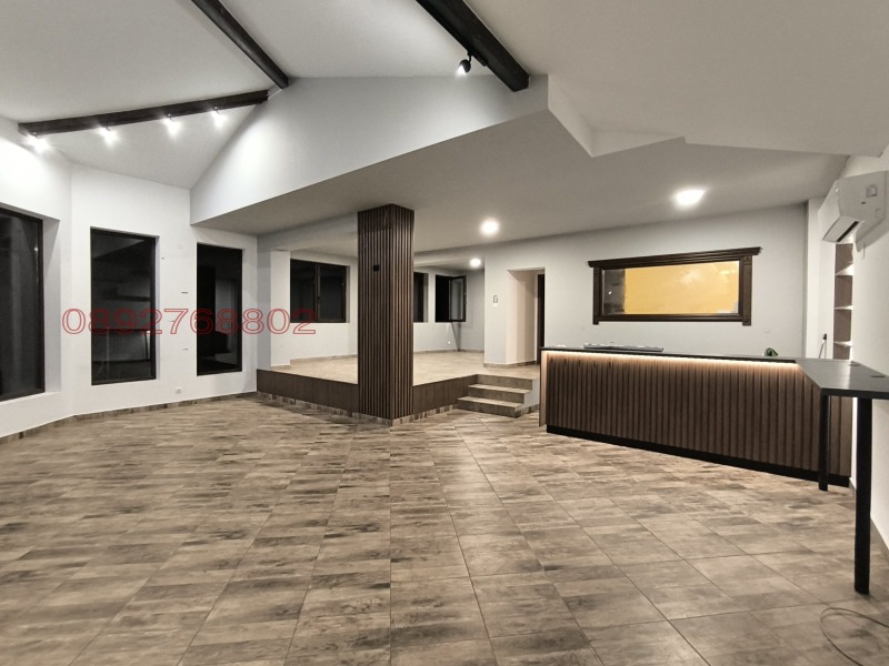 В аренду  Бар; Кофейня область Враца , Мездра , 105 кв.м | 45222007