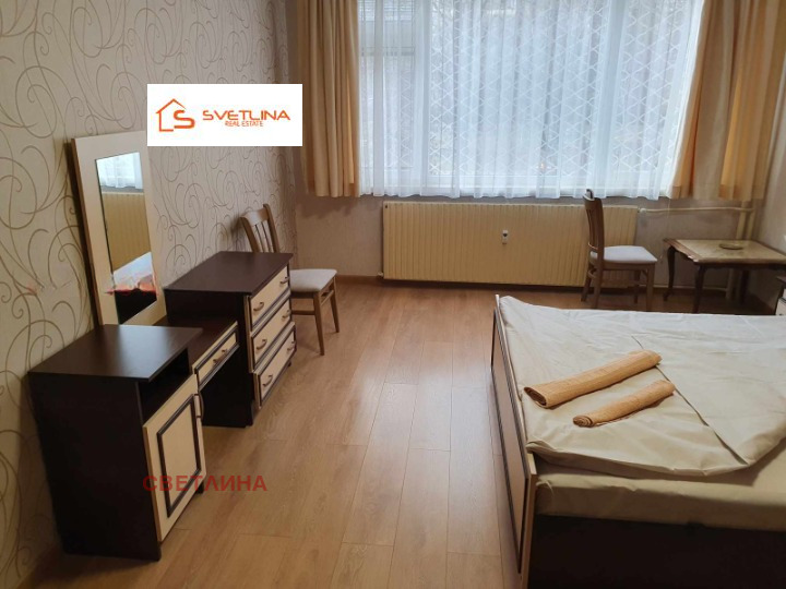 K pronájmu  2 ložnice Sofia , Zona B-5 , 88 m2 | 74202343 - obraz [3]