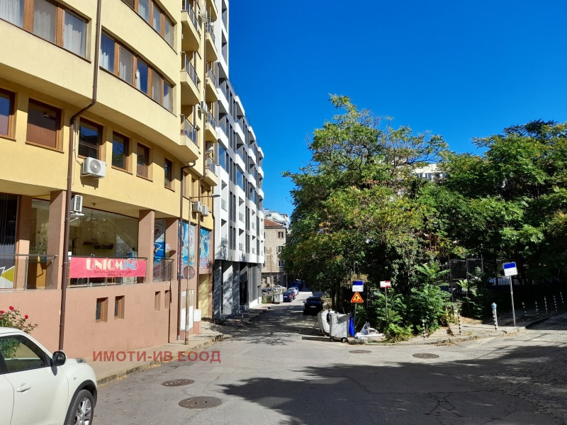 Дава под наем ГАРАЖ, ПАРКОМЯСТО, гр. София, Център