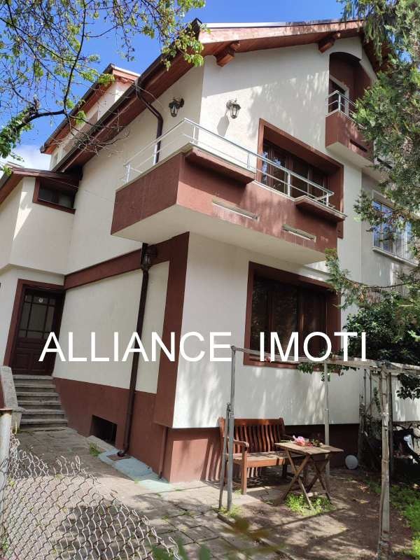 Da affittare  Casa Sofia , Iztok , 280 mq | 96684907