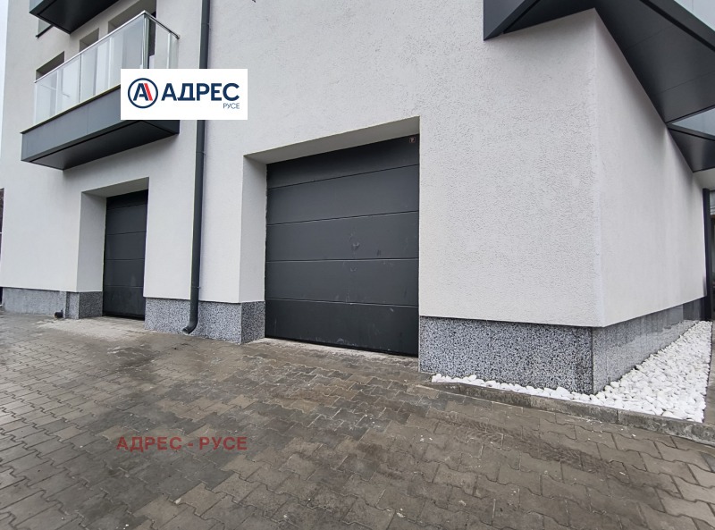 Дава под наем ГАРАЖ, ПАРКОМЯСТО, гр. Русе, Широк център, снимка 6 - Гаражи и паркоместа - 53495459