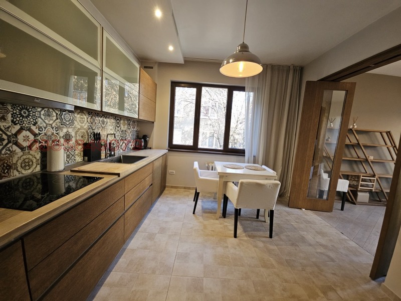 Дава под наем 3-СТАЕН, гр. София, Център, снимка 2 - Апартаменти - 53099252