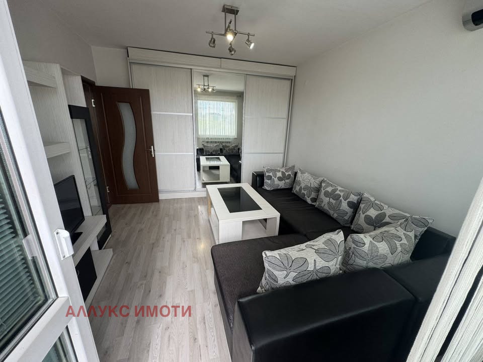Дава под наем 1-СТАЕН, гр. Русе, Ялта, снимка 2 - Апартаменти - 54520099