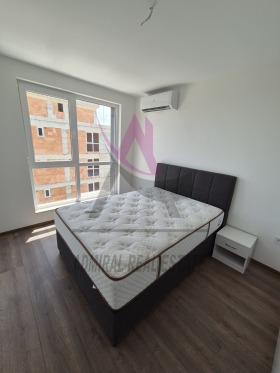 1 slaapkamer Vazrazjdane 3, Varna 2