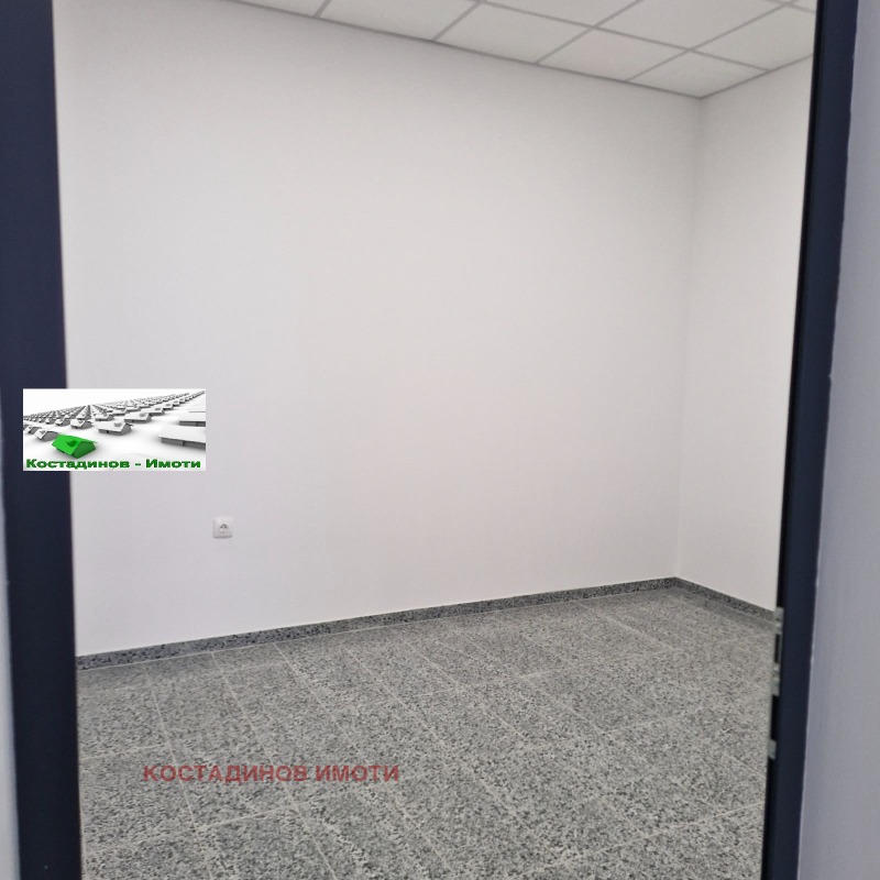 Дава под наем МАГАЗИН, гр. Пловдив, Христо Смирненски, снимка 7 - Магазини - 53289878