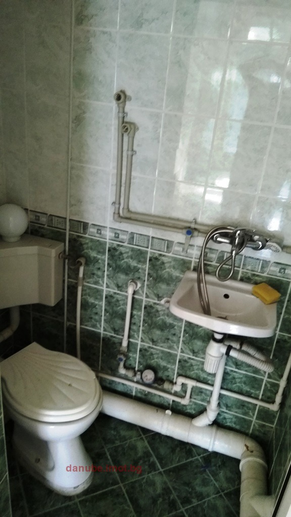 Дава под наем МАГАЗИН, гр. Русе, Център, снимка 3 - Магазини - 55050625