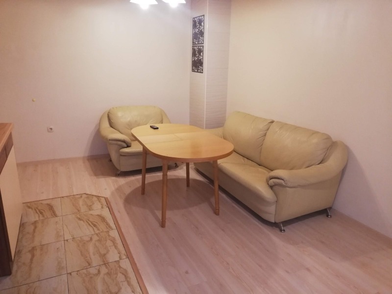 Дава под наем 2-СТАЕН, гр. Варна, Владислав Варненчик 1, снимка 2 - Апартаменти - 52509413