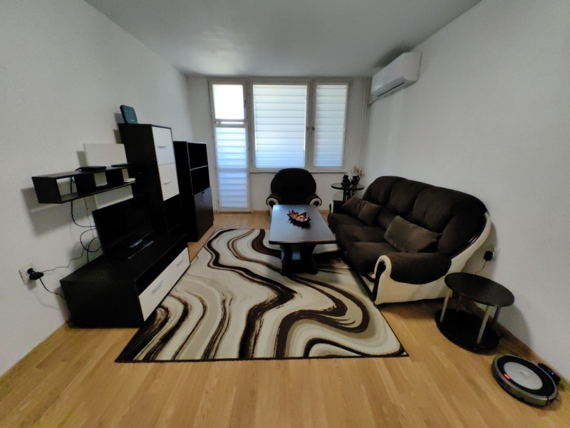 Til leie  2 soverom Sofia , Slatina , 85 kvm | 38654229