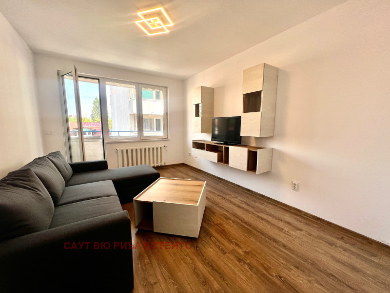 Da affittare  1 camera da letto Sofia , Tsentar , 80 mq | 37600103