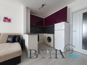 2-стаен град Варна, Гранд Мол