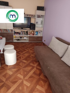 1 dormitor Iztoc, Pazardjic