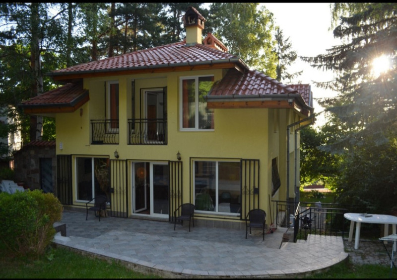 Vuokrattavana  Talo Sofia , Dragalevtsi , 310 neliömetriä | 60375397