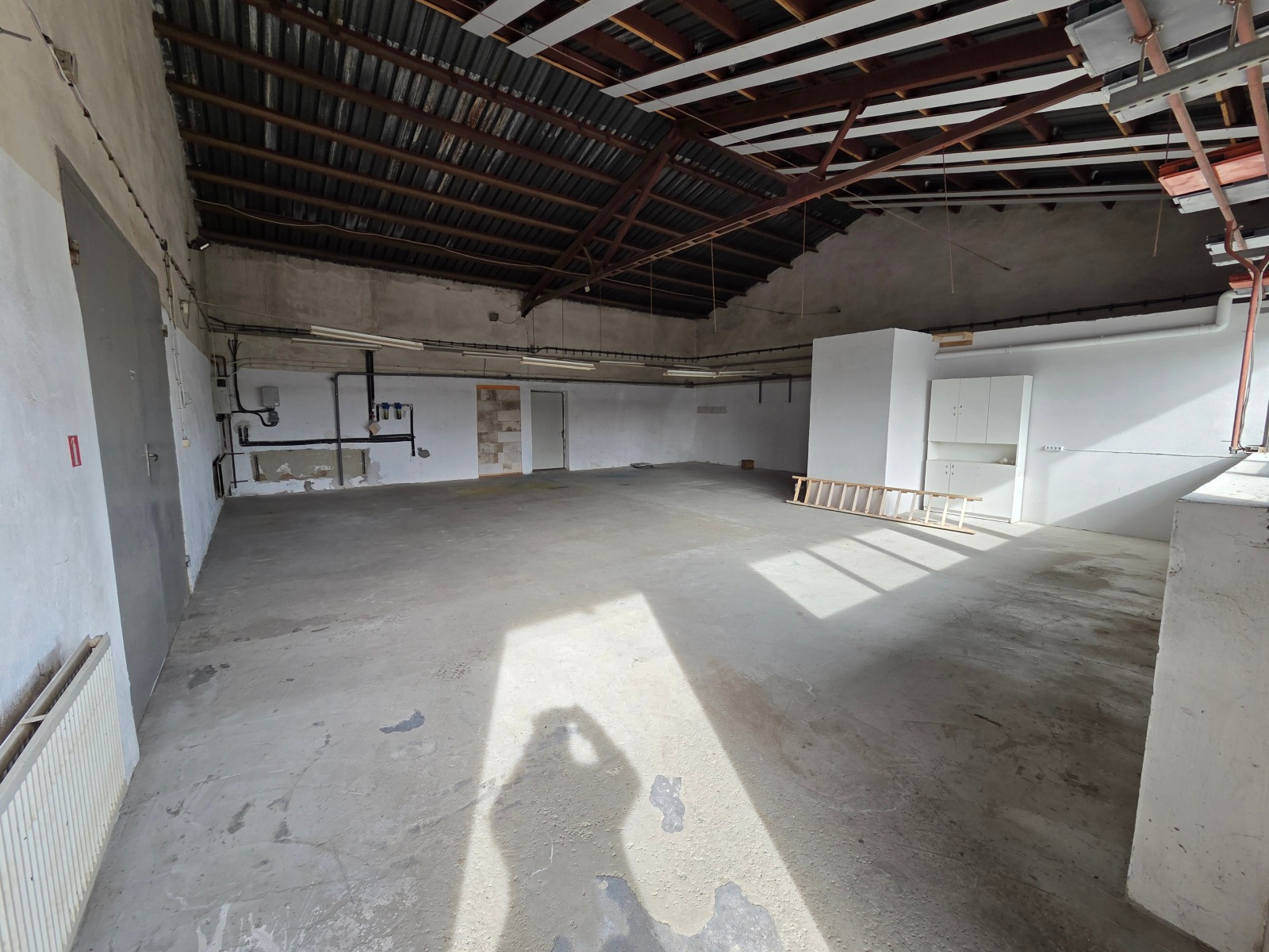 Дава под наем ПРОМ. ПОМЕЩЕНИЕ, гр. Добрич, Промишлена зона - Север, снимка 3 - Производствени сгради - 53722209