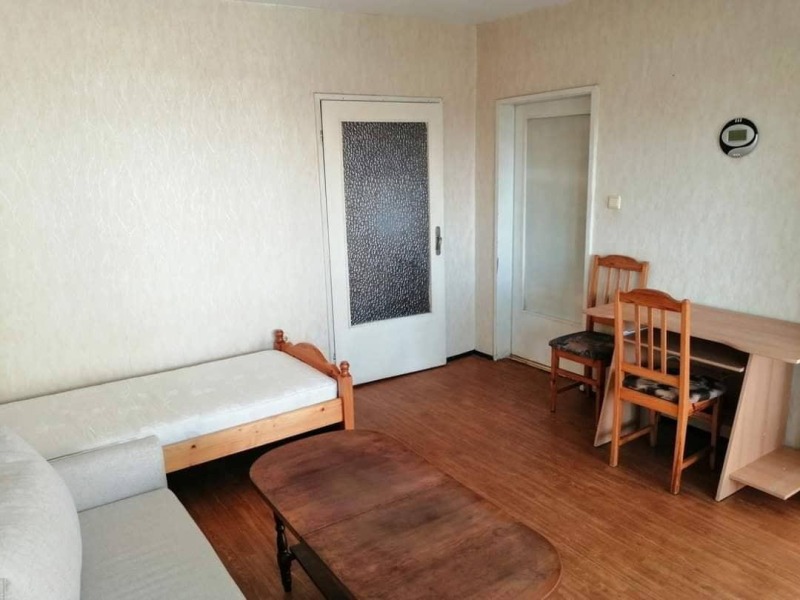 Kiadó  Stúdió Burgas , Vazrazsdane , 42 négyzetméter | 63360818 - kép [2]