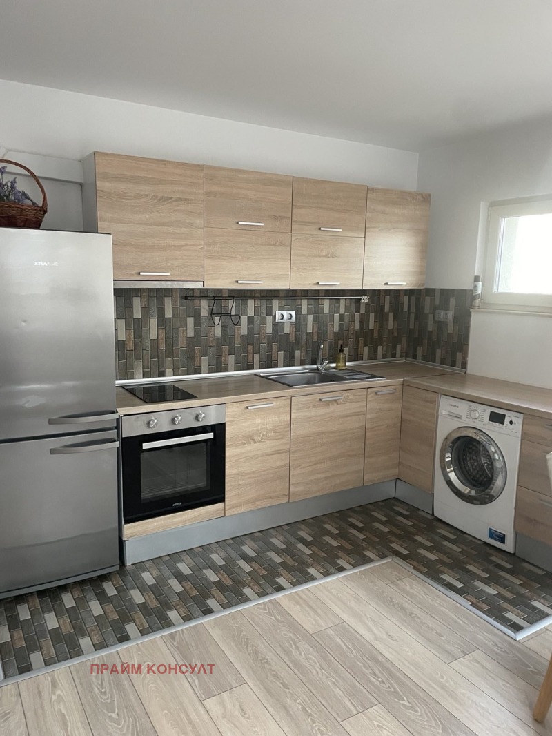 Дава под наем 2-СТАЕН, гр. Пловдив, Център