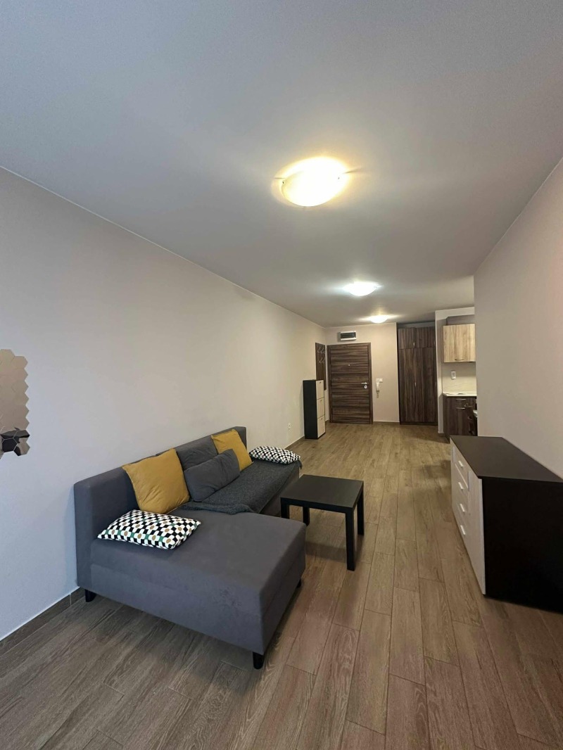 En renta  1 dormitorio Sofia , Jipodruma , 75 metros cuadrados | 73452751