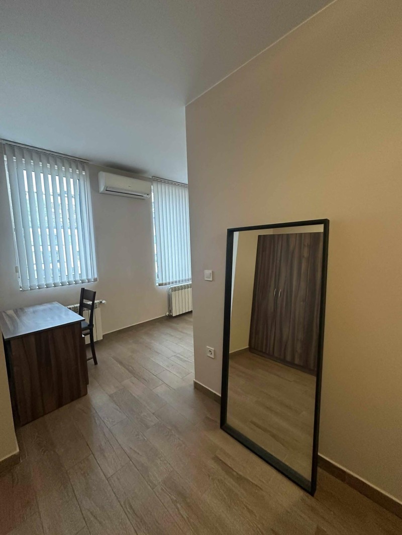 En renta  1 dormitorio Sofia , Jipodruma , 75 metros cuadrados | 73452751 - imagen [4]