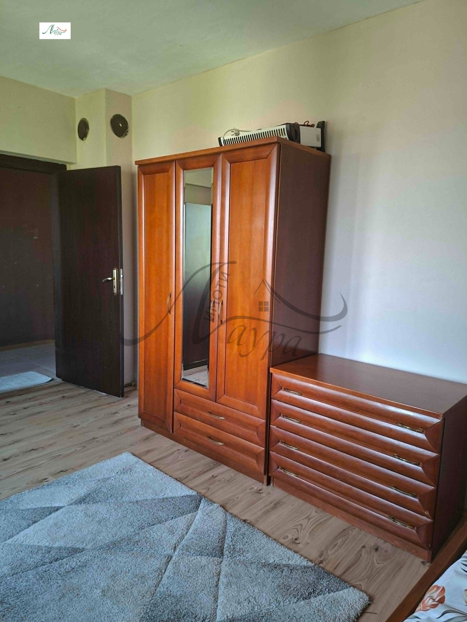 Дава под наем 2-СТАЕН, гр. Шумен, Пожарната, снимка 2 - Апартаменти - 54558423